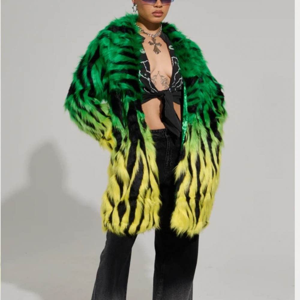SOUND THE ALARM FAUX FUR COAT - 1X